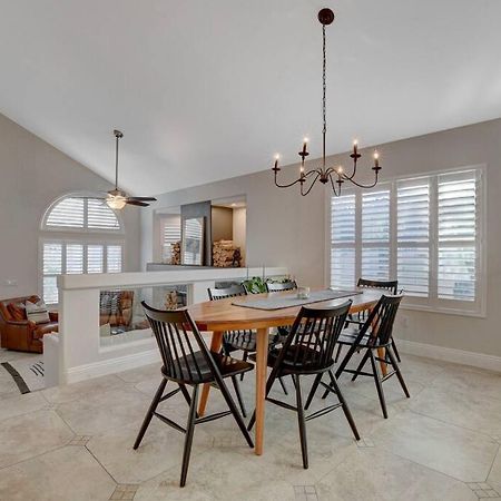 הוילה לאס וגאס Beautiful 5Br W/King Beds, Pool & Hot Tub, Games מראה חיצוני תמונה